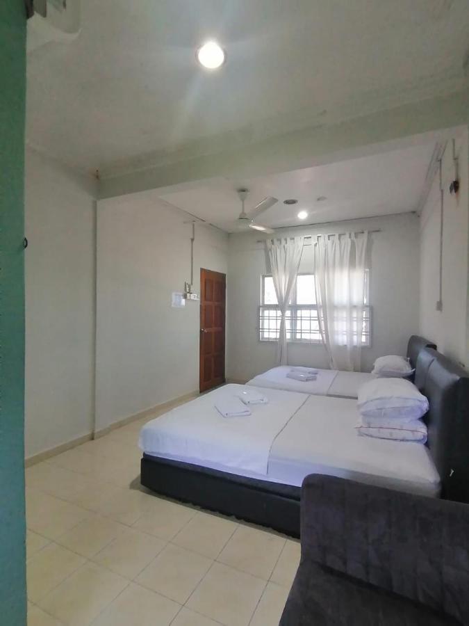 Fbs Inn Dungun Buitenkant foto