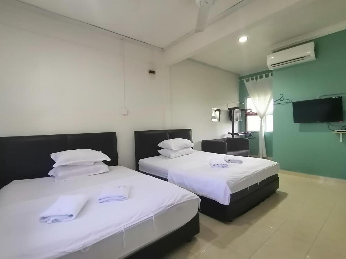 Fbs Inn Dungun Buitenkant foto