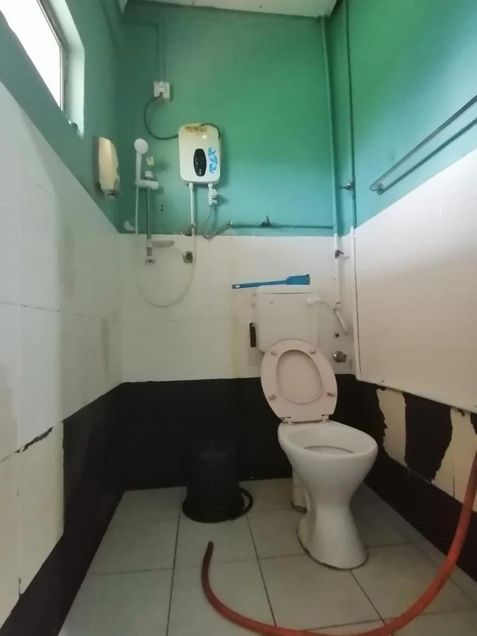 Fbs Inn Dungun Buitenkant foto